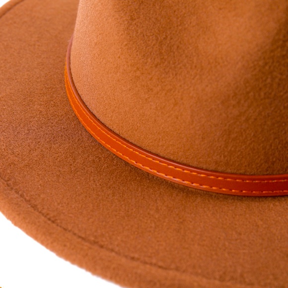 ๐ฆ๐ฆFashion Fedora Hat๐ฆ๐ฆ - Picture 4 of 5